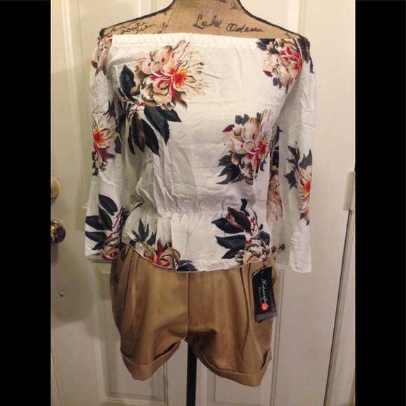 Keleierfu Fashion Classic Other - Women’s Beautiful Med Shorts and Shirts!!